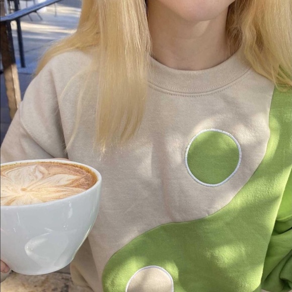 handmade ying yang sweater - Picture 4 of 4